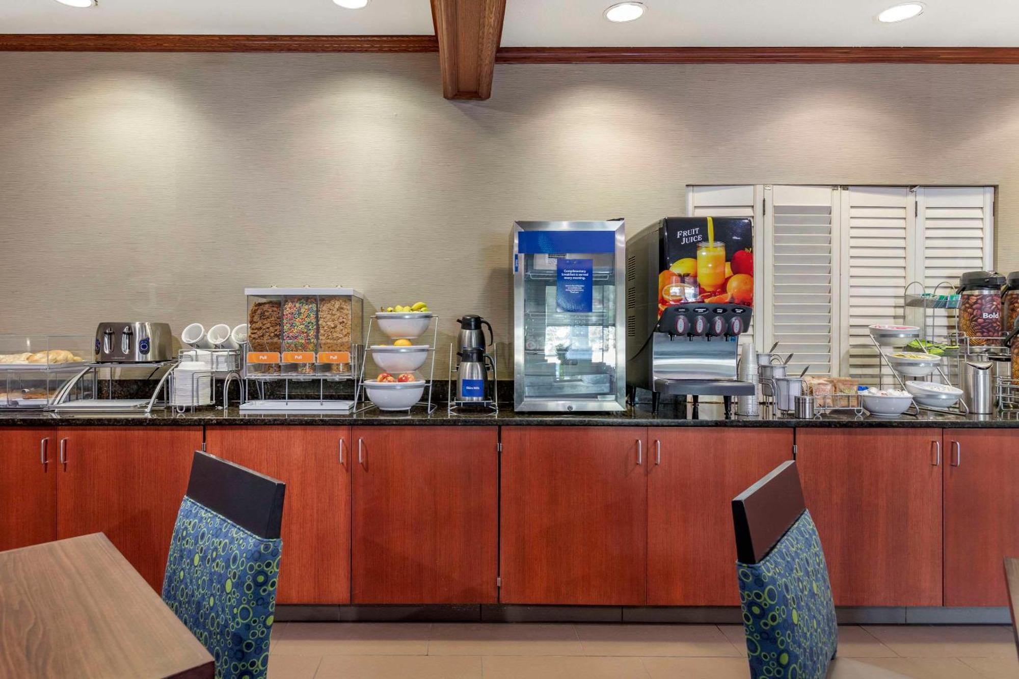 Comfort Suites Grandville - Grand Rapids Sw Exteriér fotografie